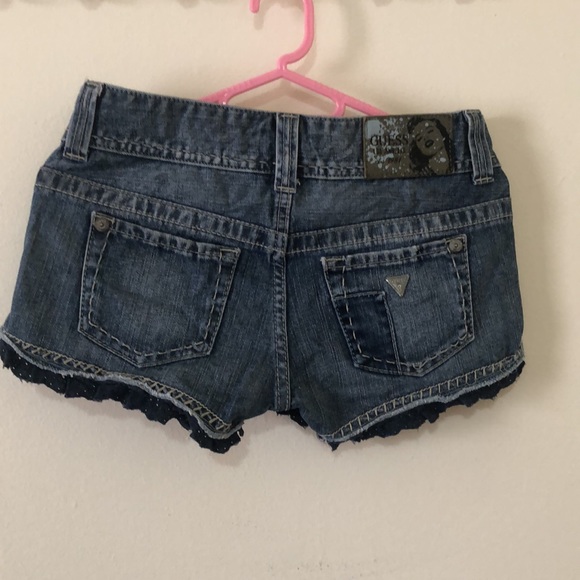 Guess jeans shorts - Picture 2 of 4